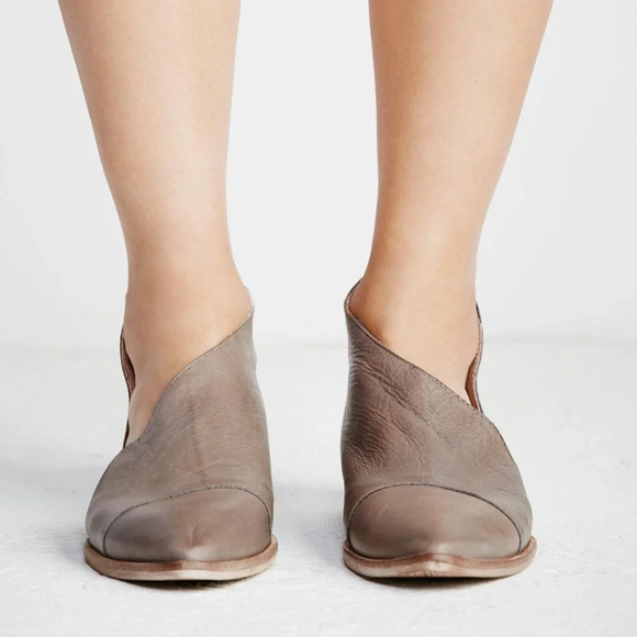 Free People Royal Flat Gray Leather D’Orsay Pointed Toe Shoes Size 41 US 10‎ - Picture 2 of 11